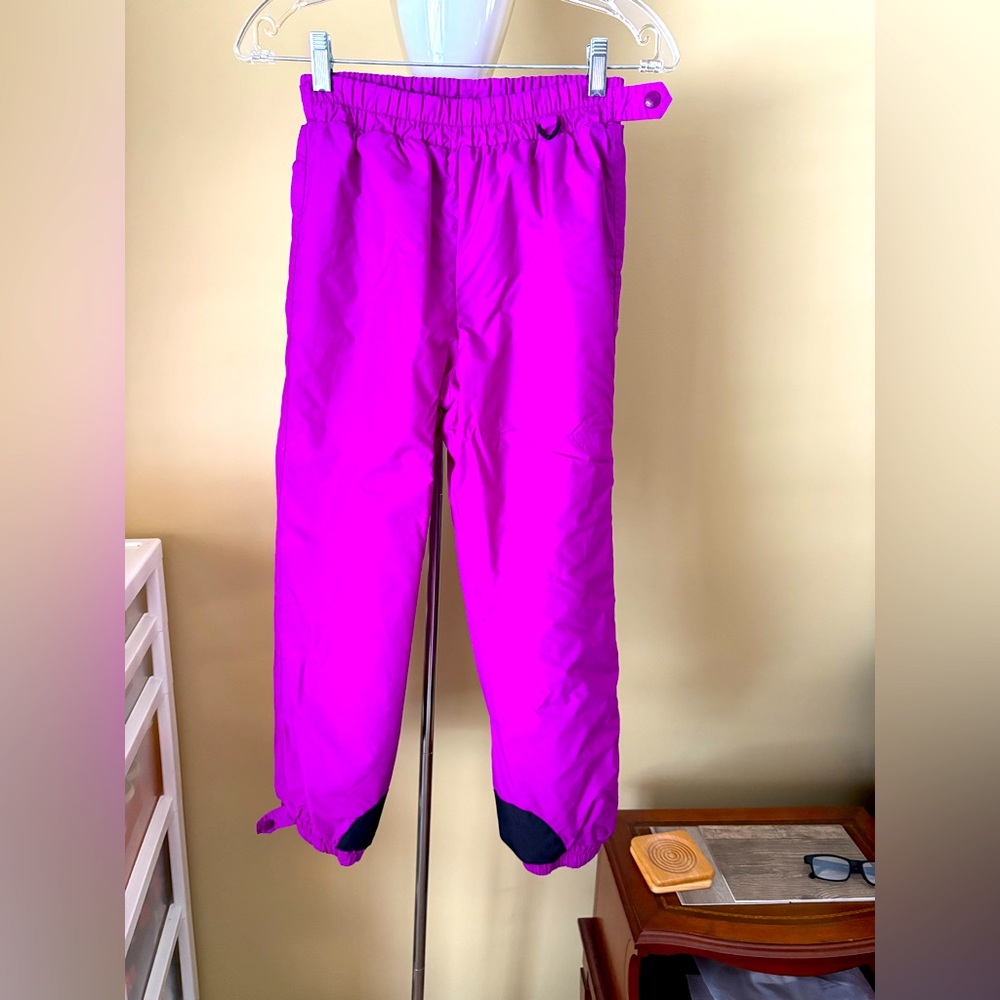 Columbia Sports Company snow pants.